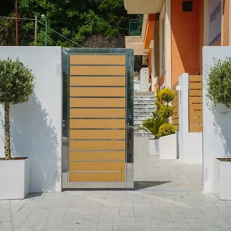 Giannis Apartment *